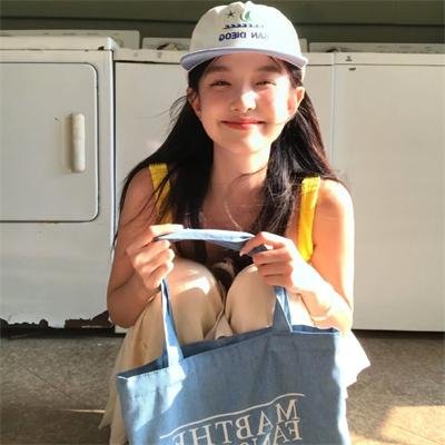 如蝶翩翩